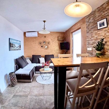 Apartments Obradovic Krasići エクステリア 写真