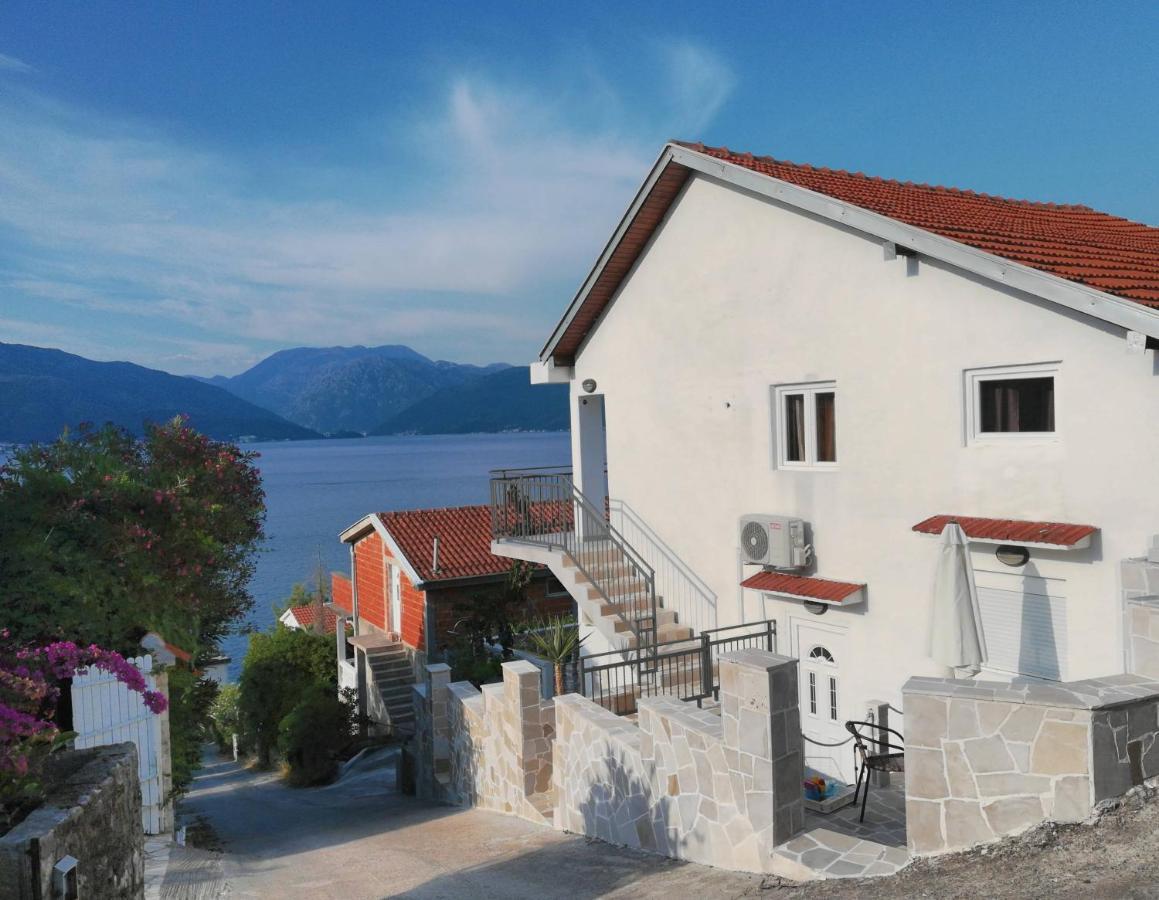 Apartments Obradovic Krasići エクステリア 写真