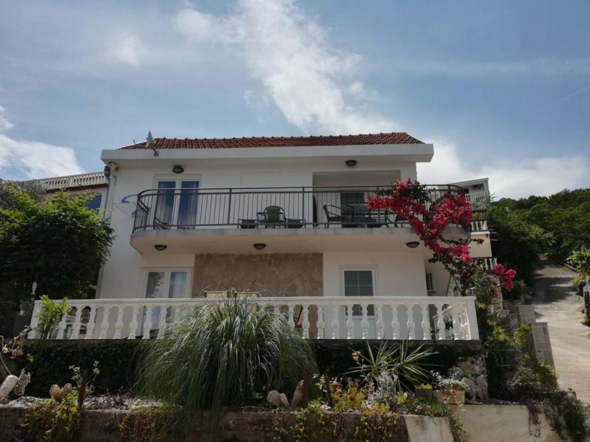 Apartments Obradovic Krasići エクステリア 写真