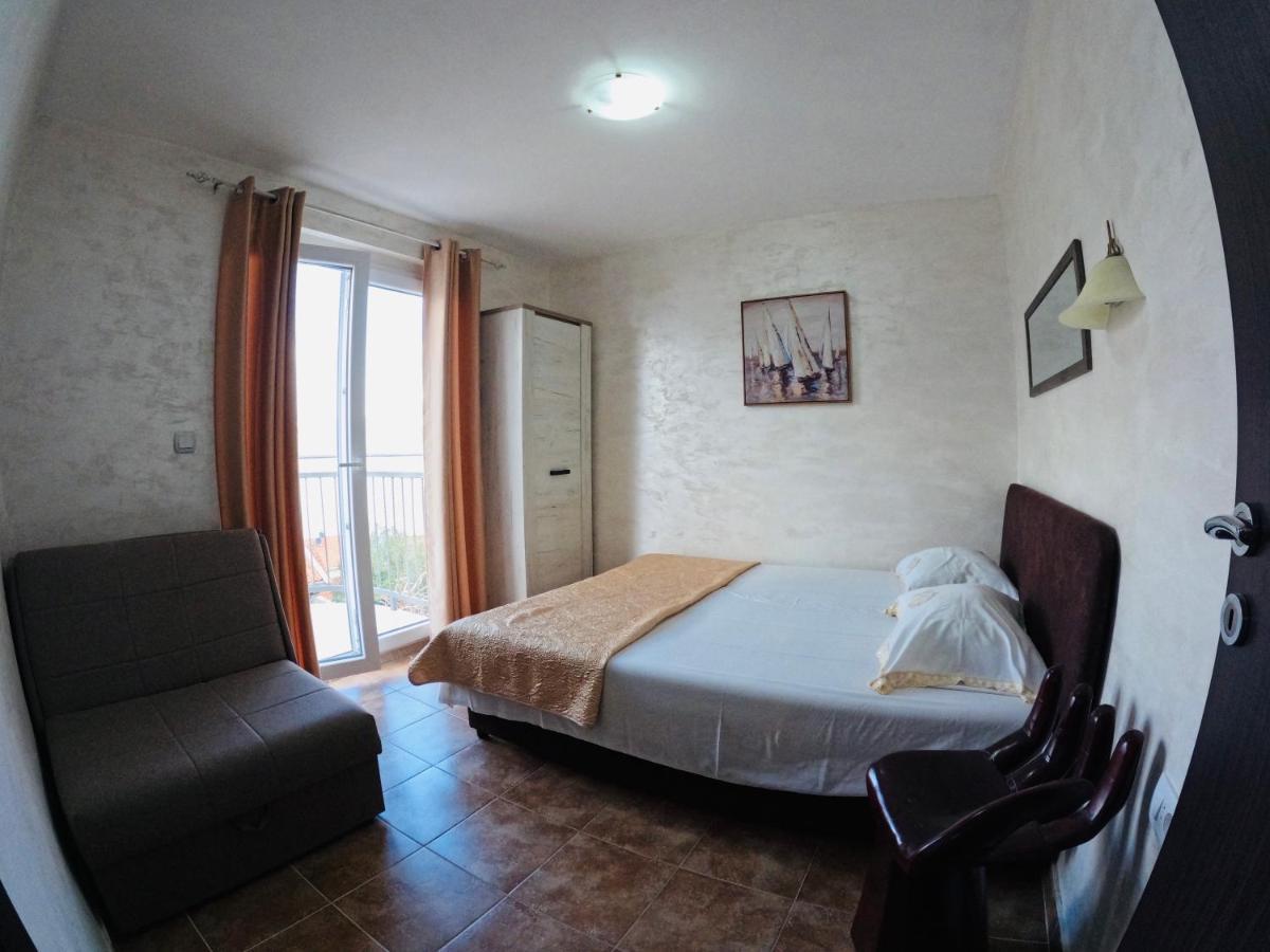 Apartments Obradovic Krasići エクステリア 写真