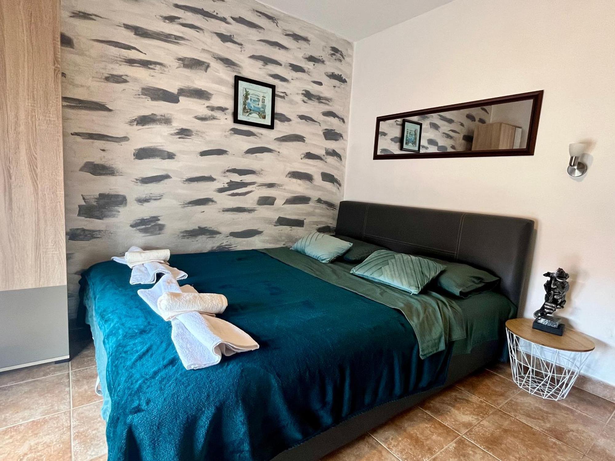 Apartments Obradovic Krasići エクステリア 写真